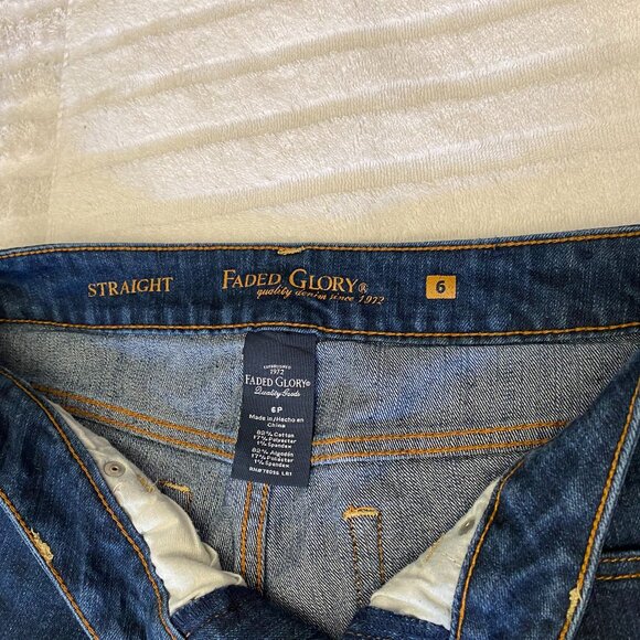 Skinny leg denim jeans; Faded Glory brand - Picture 3 of 13